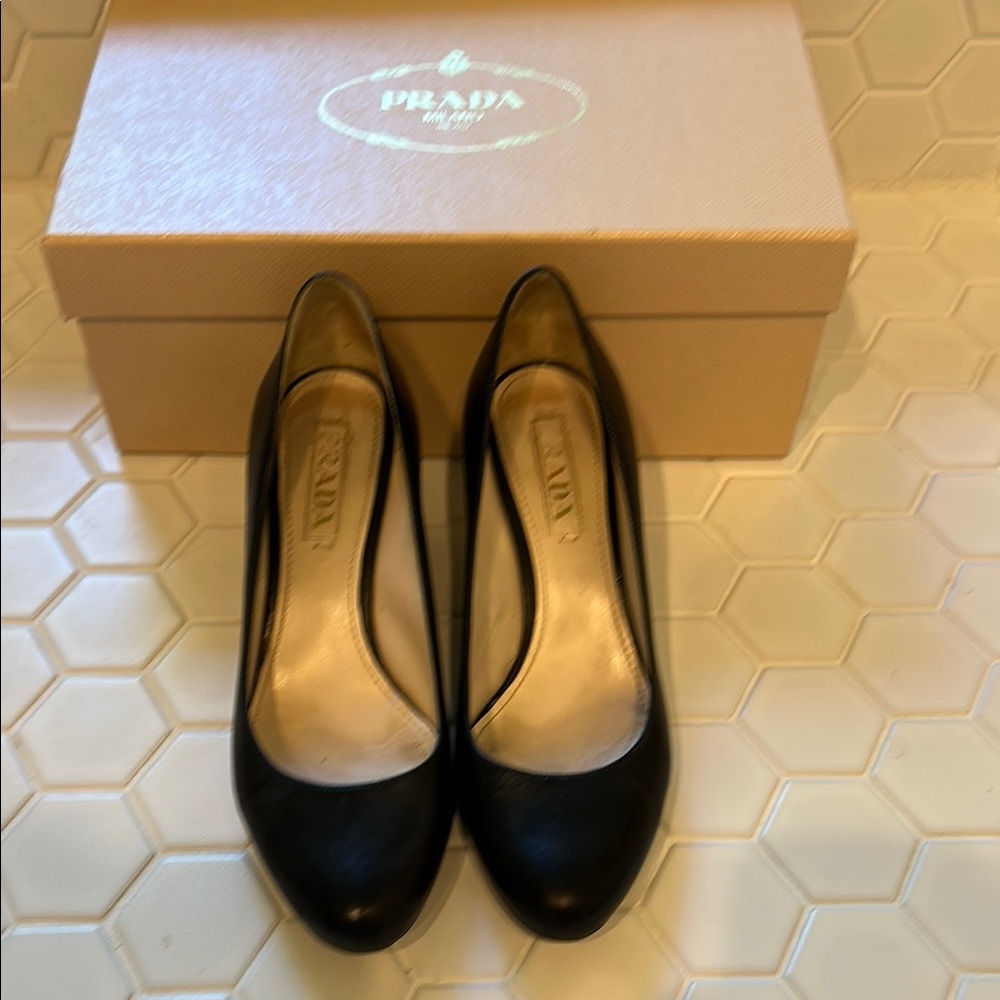 Prada Black Leather Pumps